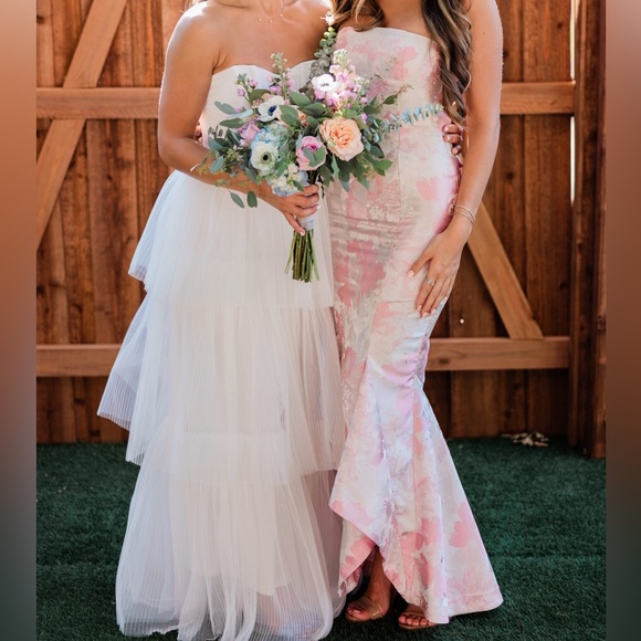 Lovers and Friends Urgonia Gown in Pink Tonal - Picture 3 of 8